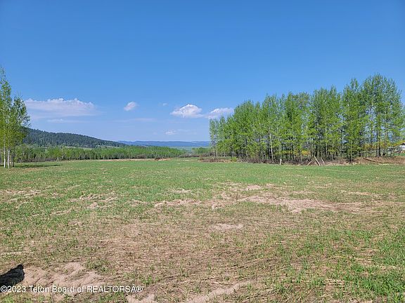 2nd image of LOT 14 Floyd Dr