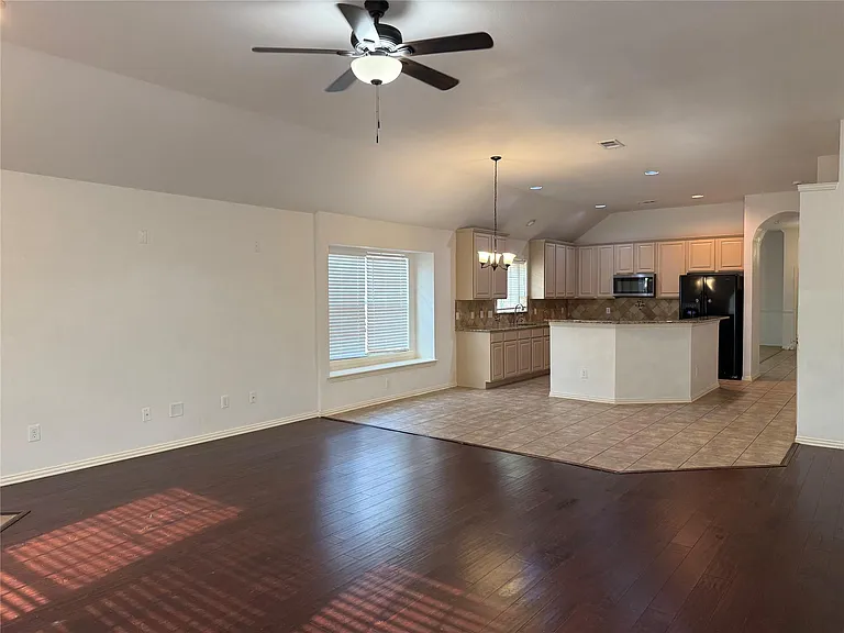 13401 Roadster Dr — Photo 7