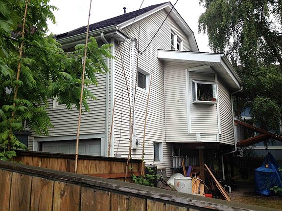 2nd image of 7504 Ravenna Ave NE