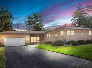 10807 S Tripp Ave, Oak Lawn, IL