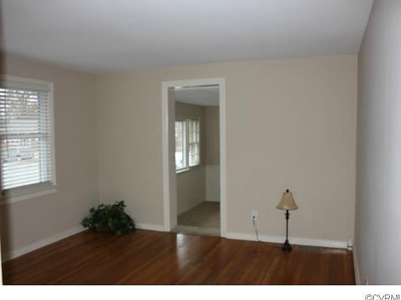 4th image of 6710 Inglewood St