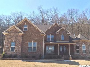 8026 Goose Ridge Dr, Owens Cross Roads, AL 35763