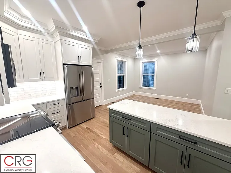 170 Webster Ave #1 — Photo 11