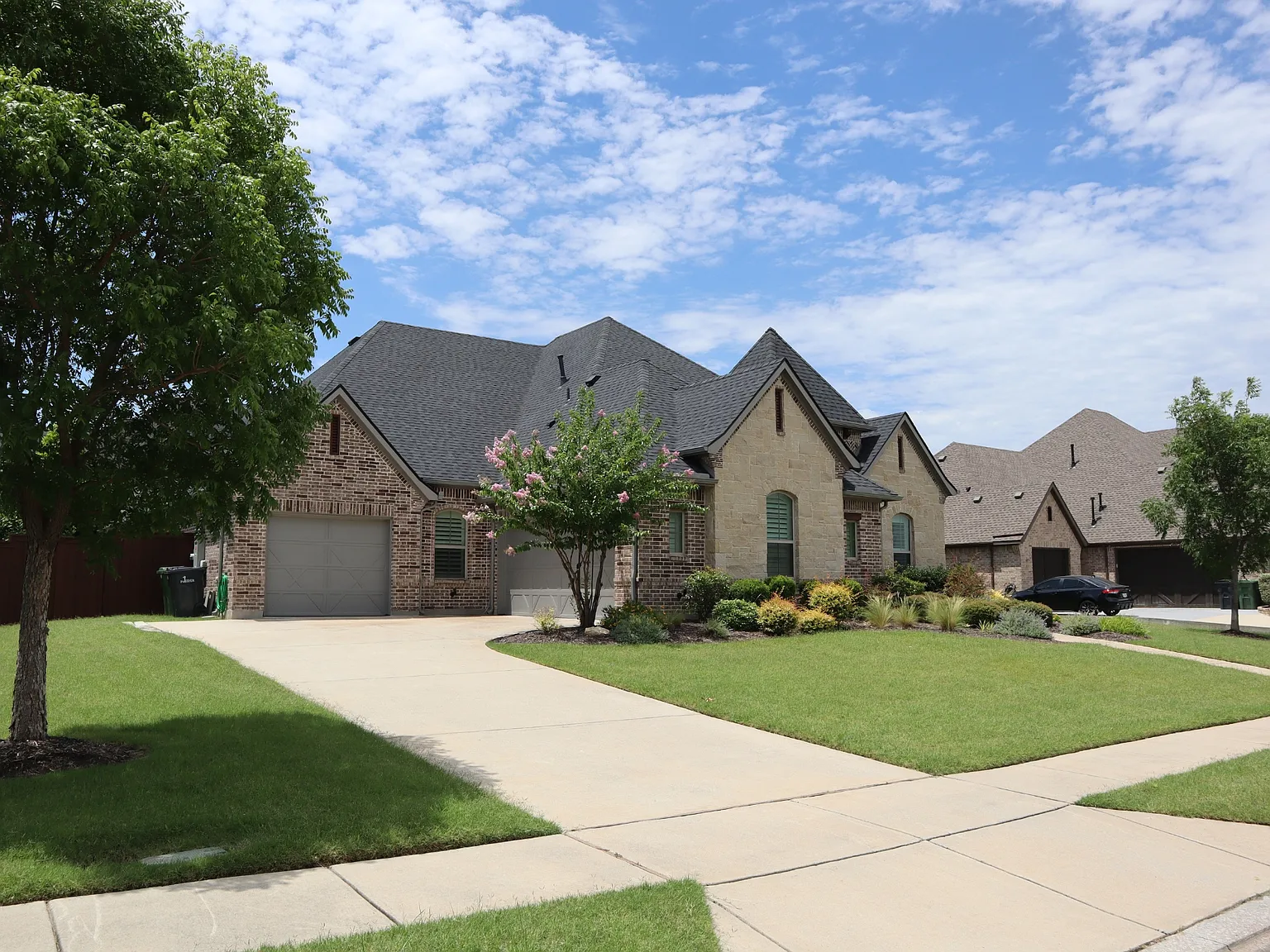 4 bed, 3144 sqft, $4,100 — Photo 2