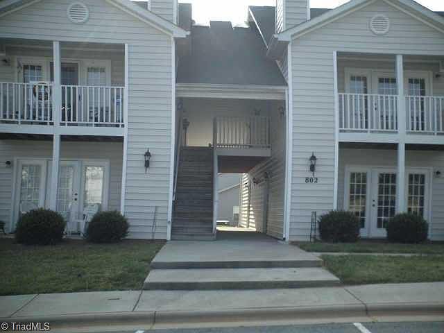 1st image of 802 Moultrie Ct Unit B