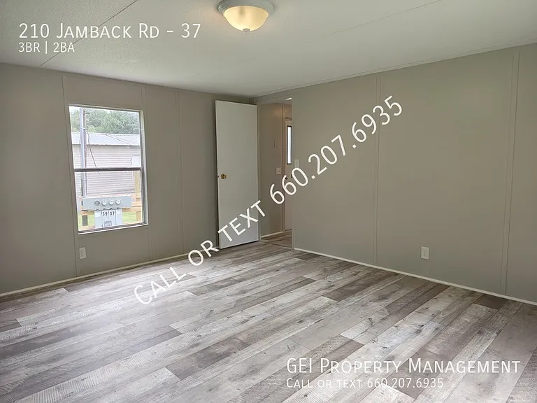 210 Jamback Rd #37 — Photo 9