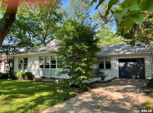 512 N Oakland Ave, Carbondale, IL 62901