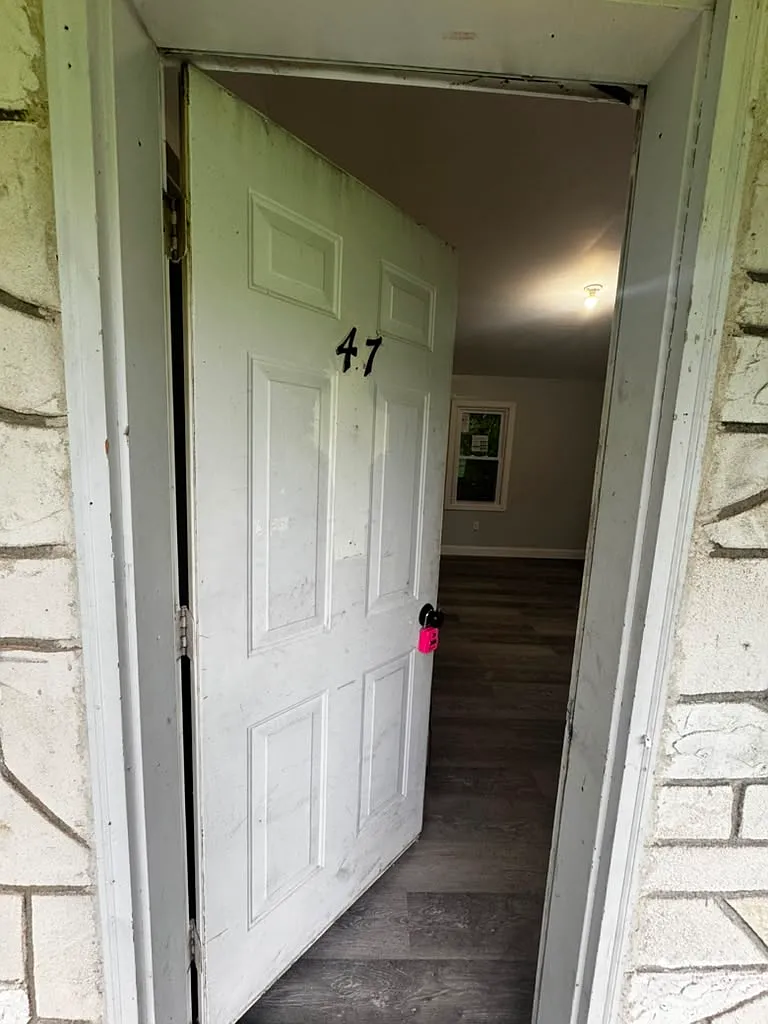 Studio, $1,200 — Photo 2