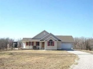 19791 Providence Dr, Lebanon, MO 65536