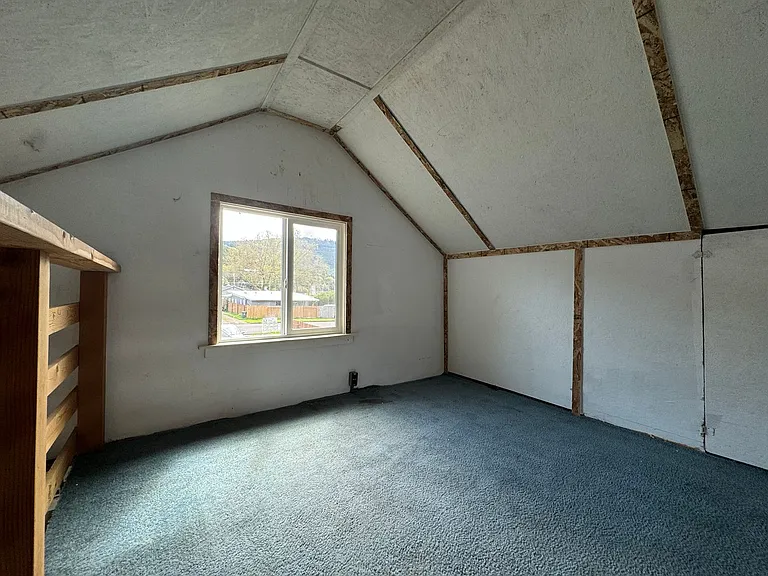 212 Moreland Ave — Photo 9