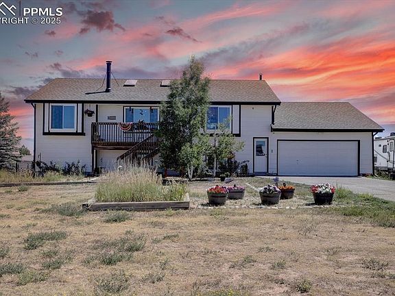 2nd image of 43400 Somerset Ct