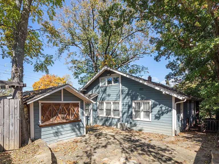 166 Flint St — Photo 25