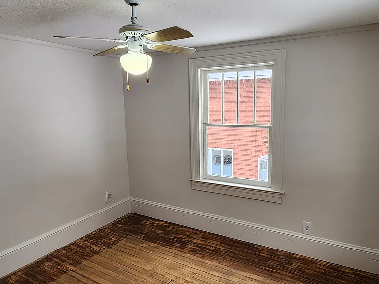 189 Jackson Ave — Photo 17