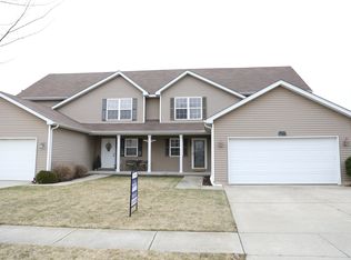 1995 Mountain Rd, Morris, IL 60450