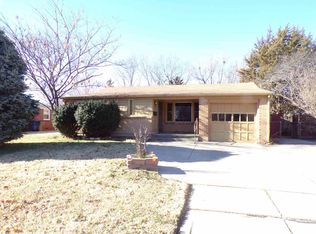 2801 S Larkin Dr, Wichita, KS 67216