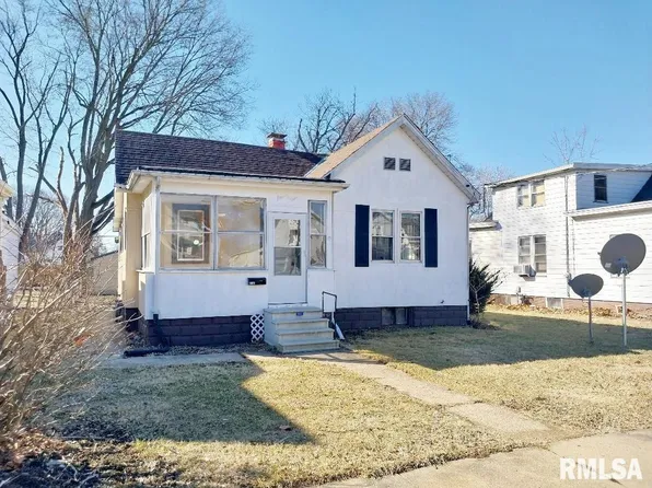 1104 E Republic St, Peoria, IL 61603