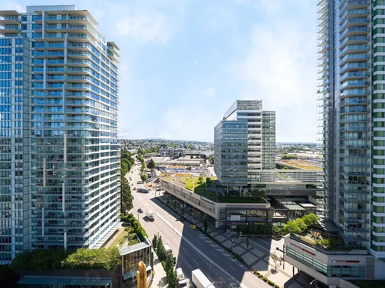 8189 Cambie St #1606 — Photo 13