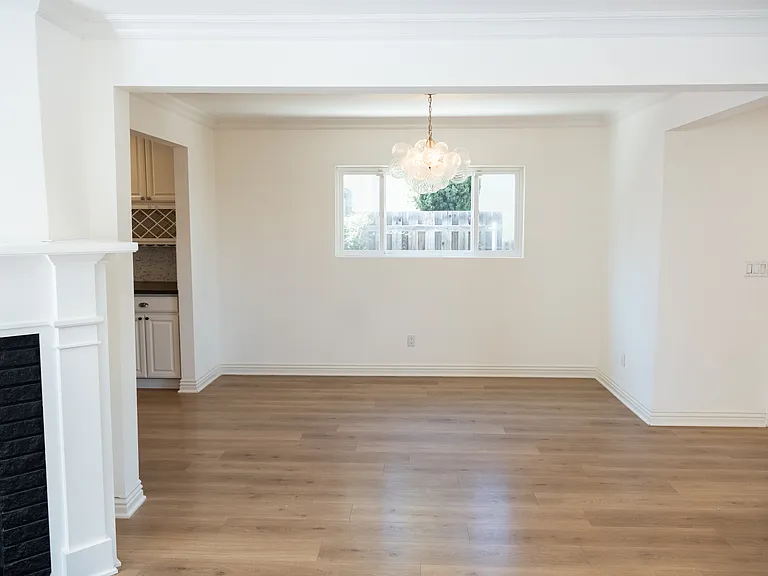 10706 Langmuir Ave — Photo 12
