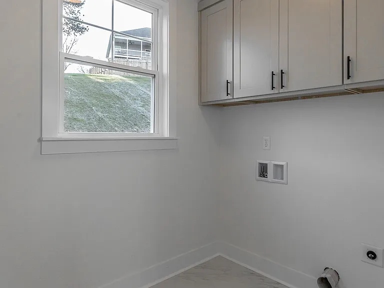 859 Live Oak Rd — Photo 32