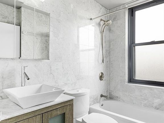 3rd image of 2021 Broadway #22J