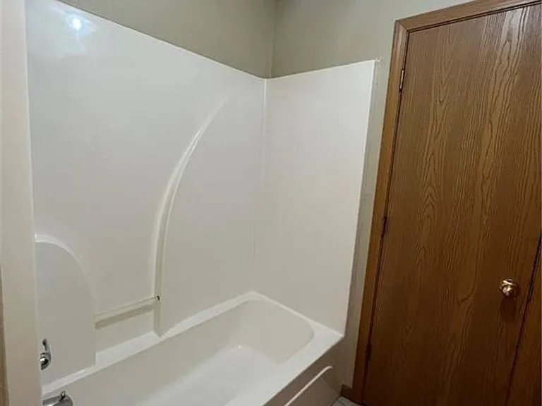 2229 E Cinnamon Way — Photo 8