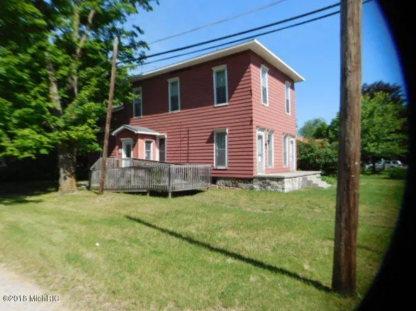 107 N Elm St, Hesperia, MI 49421