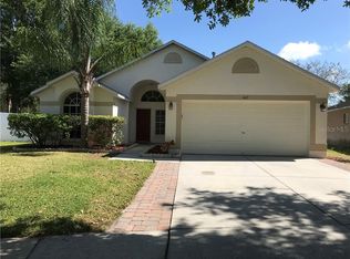 605 Somerstone Dr, Valrico, FL 33594