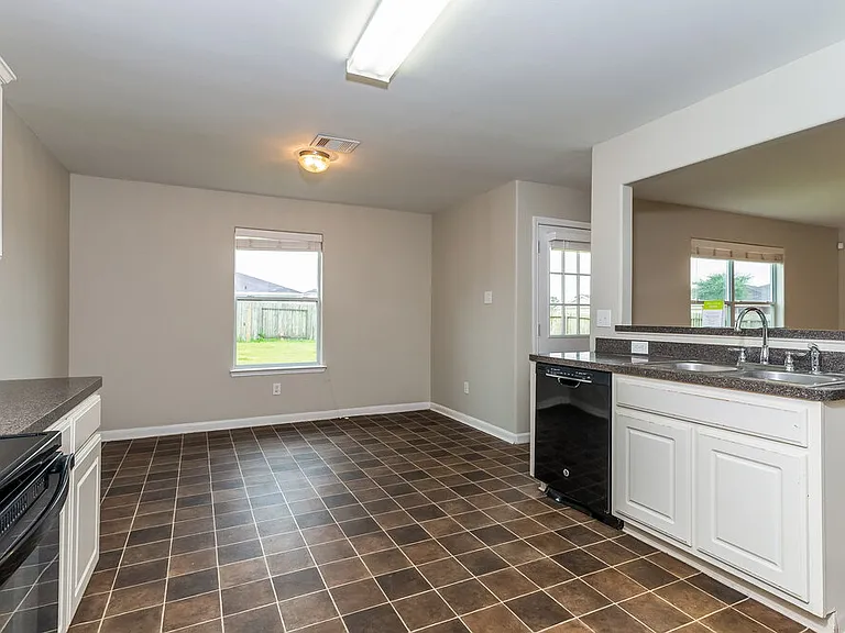 4419 Thistle Pond Ct — Photo 5