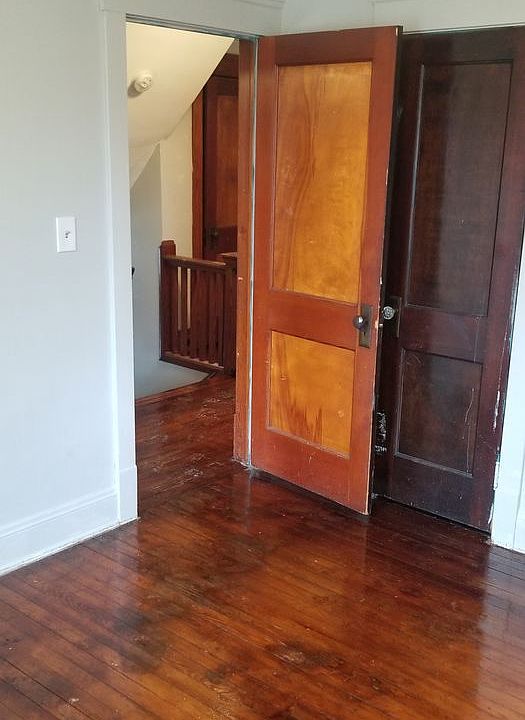 1st image of 3335 W 95th St