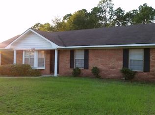 1088 Desert Shield St, Hinesville, GA 31313