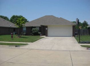 728 Lisa St, Burleson, TX 76028