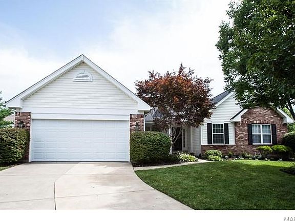 3rd image of 1000 Speckledwood Manor Ct