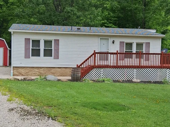 1675 Mount Pleasant St NE, Canton, OH 44721