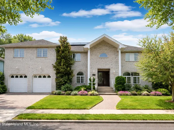 120 Nancy Ln, Staten Island, NY 10307