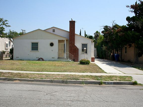 4th image of 1679 Crestview Ave