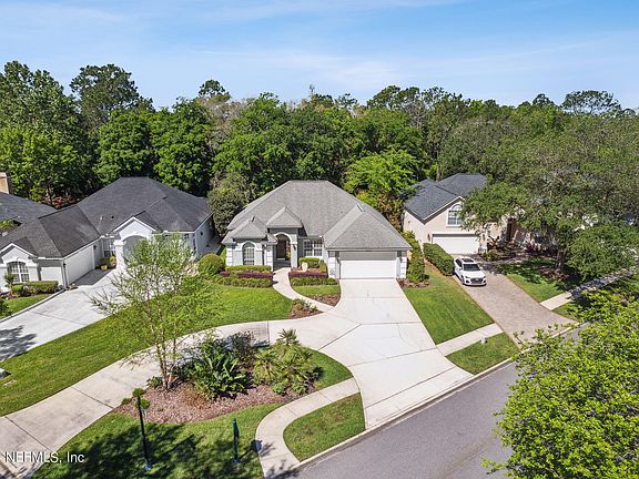 4th image of 10046 HEATHER LAKE Court W