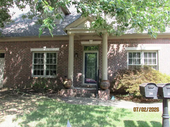 22 Creekwood Cv, N Little Rock, AR 72116
