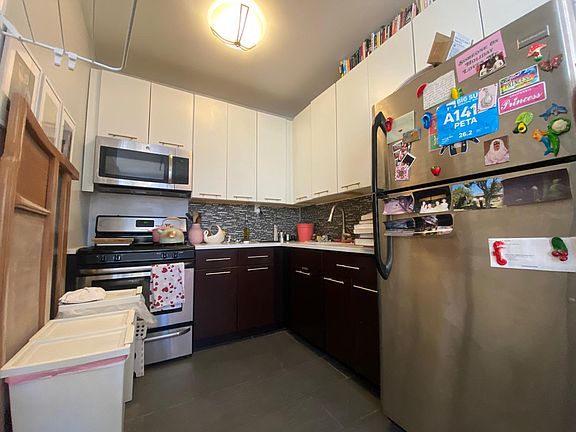 3rd image of 1367 Dean St APT 201