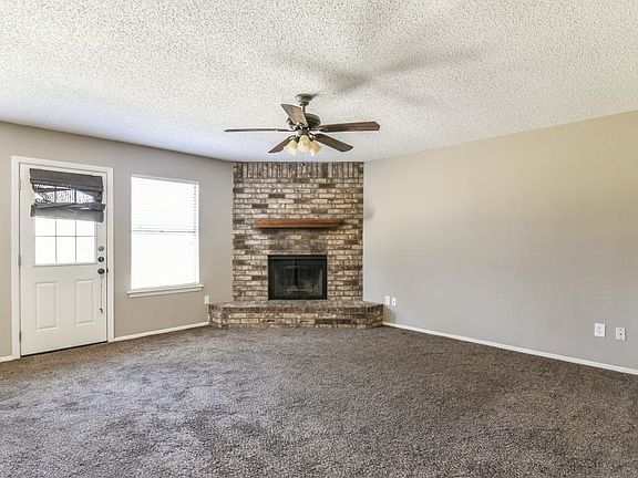 3rd image of 5804 Willow Crest Dr