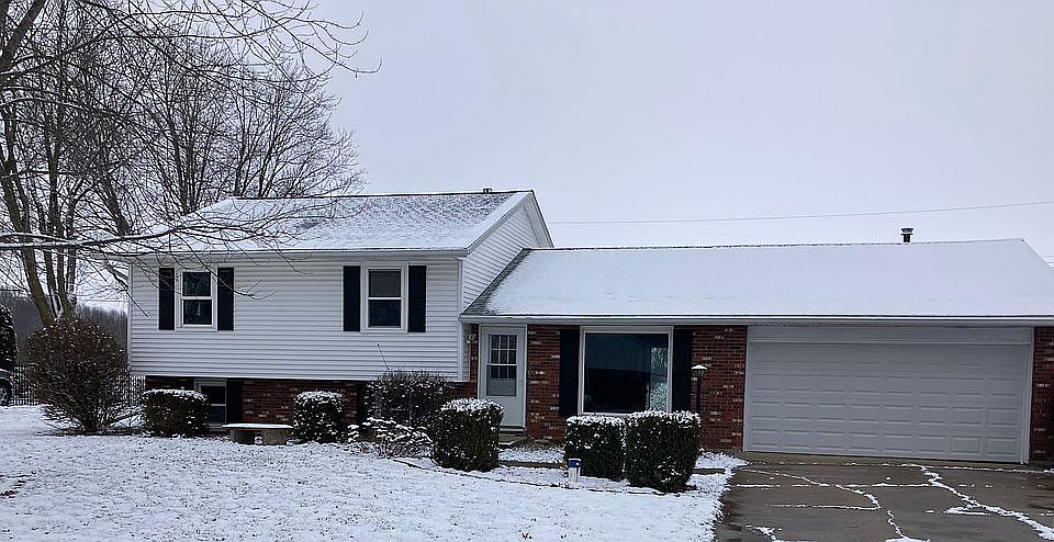 1st image of 9772 Sunnyside Dr