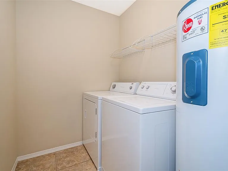 5087 Dominica Dr — Photo 18