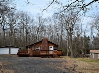 111 Grove Ln, Albrightsville, PA 18210