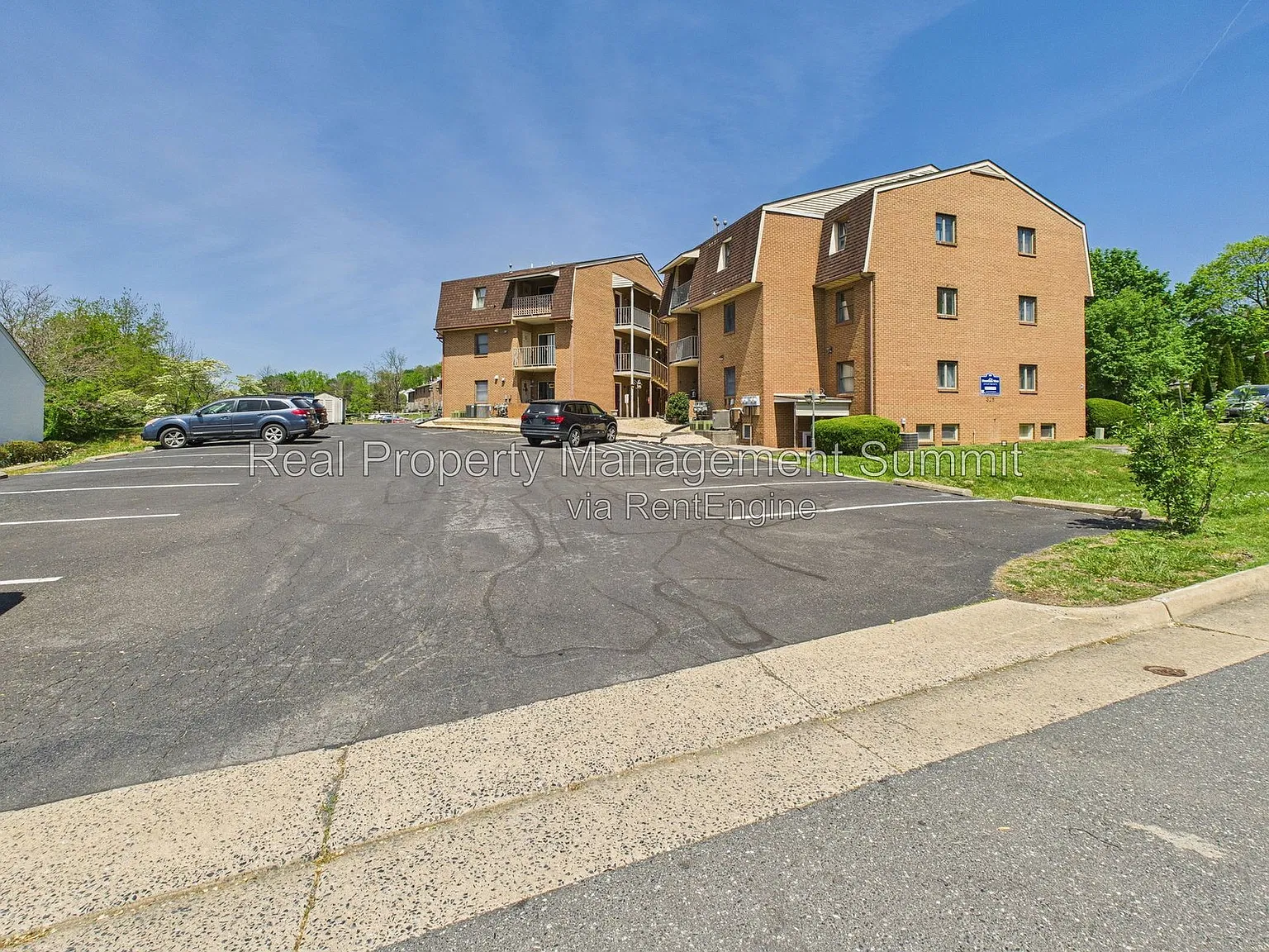 325 Campbell St. — Photo 3