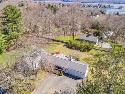 9 Russet Ln, Essex, CT, 06426