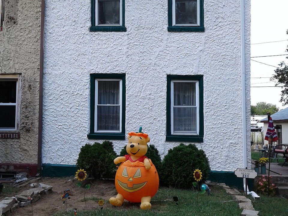 A Haunting Halloween 2017