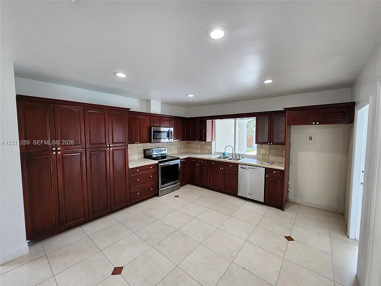 4233 S Jackson St — Photo 11