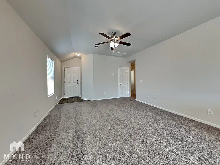 12384 Waterbury Dr — Photo 6