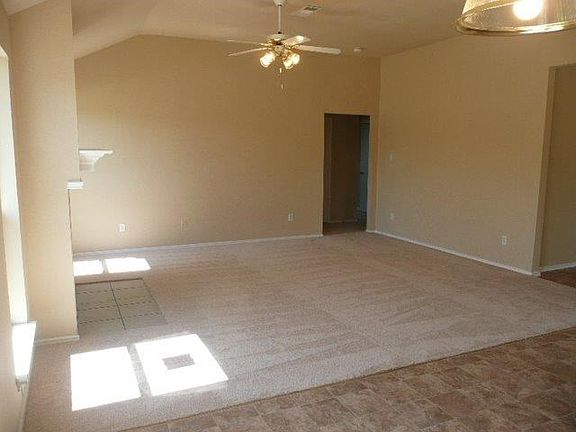 3rd image of 4402 Waterbird Ln
