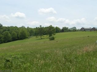 125 Golden Pond Ln, Buckhannon, WV 26201