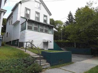 35 Carroll St, Poughkeepsie, NY